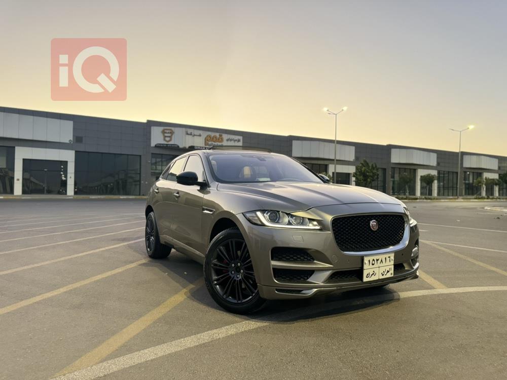 جاگوار F-Pace